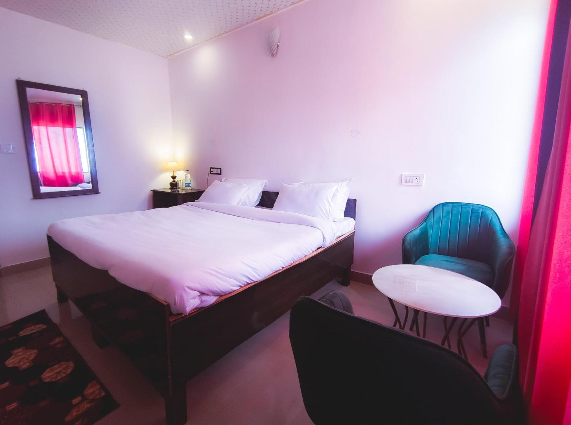Haut Monde King'S Paradise Resort Kanatal Exterior foto